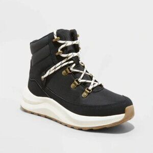 NWT Universal Thread Norah Winter Hiker Lace-Up Boots Size 10